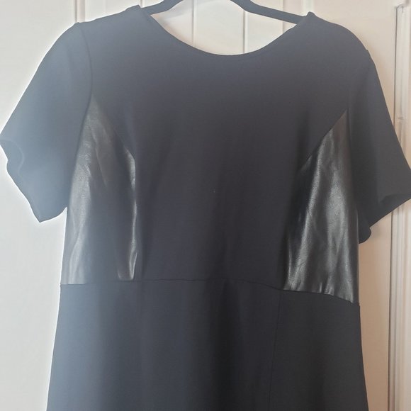 Lane Bryant Dresses & Skirts - 🦩Lane Bryant Knit and Leather Look Dress